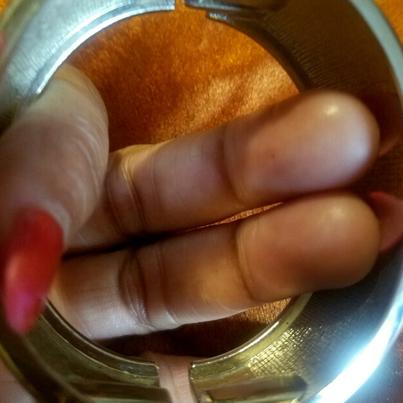 Purple & Pink Diamond Designed Hinged Bangle - Picture 4 of 5